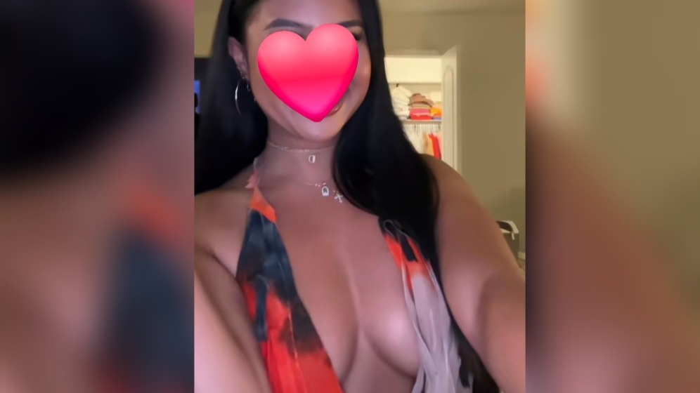 Online Livesex met Alani