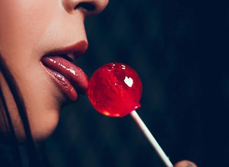 Online Livesex met LickMyCherry