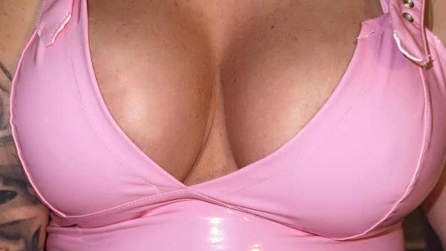 Online Livesex met Naughtybabe89