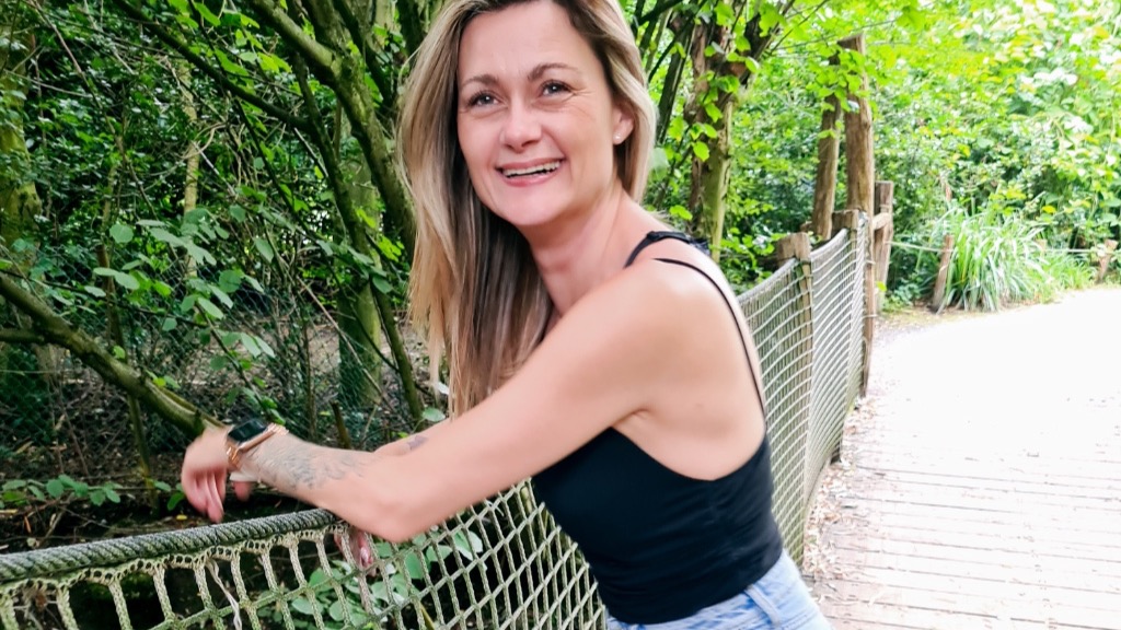 Online Livesex met Sunshine18