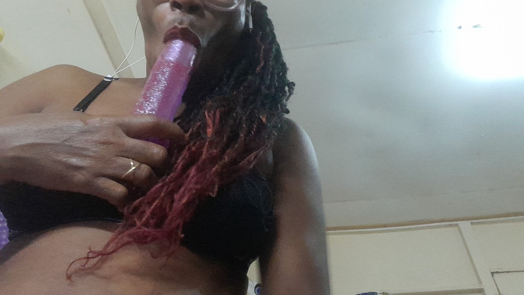 Livesex met WildEbonyBabe van Rotterdam