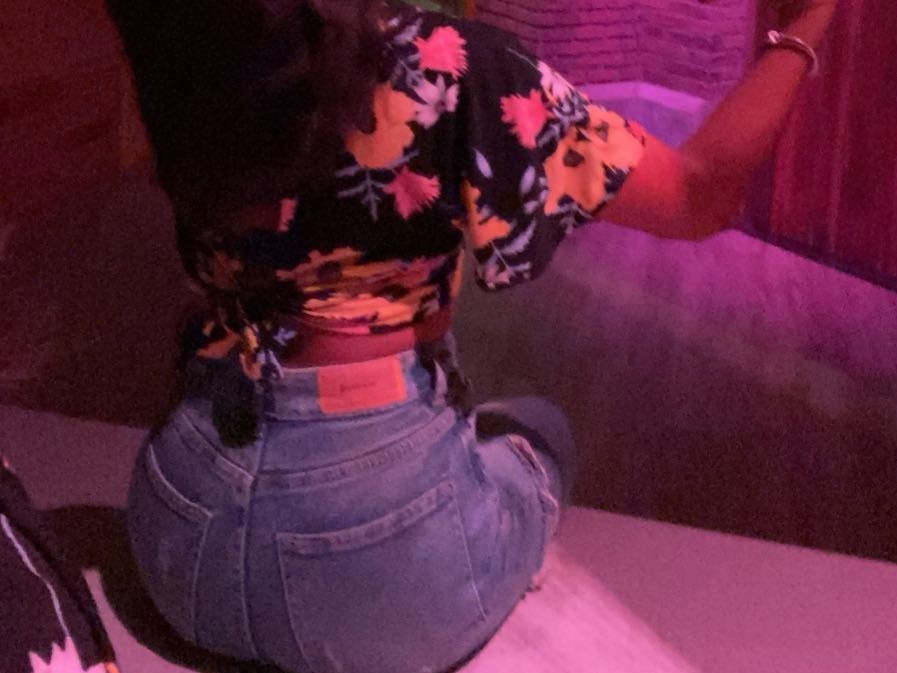 Livesex met badasian uit Den Haag