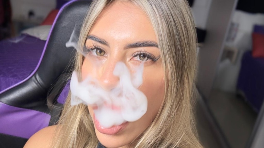 Online Livesex met felina