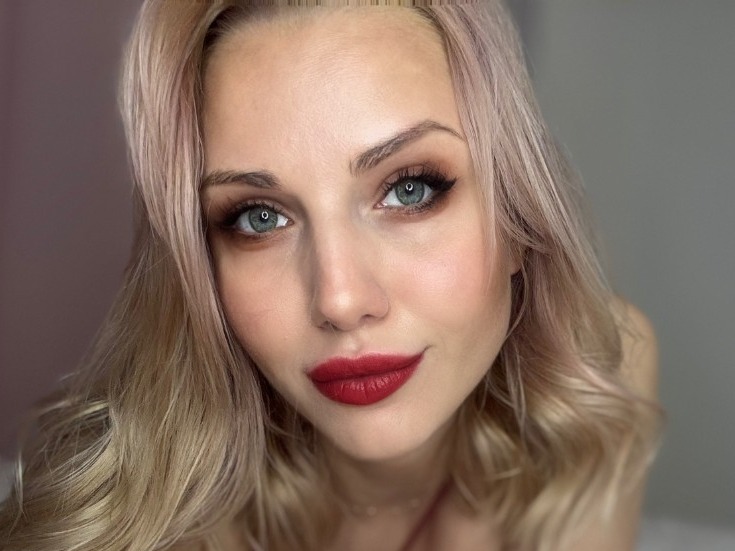 Online Livesex met lilith19