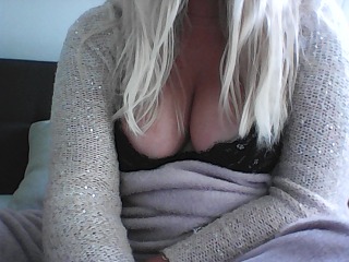 Livesex met miss96 uit Groningen