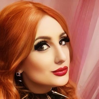 Online Livesex met petiteburlesk
