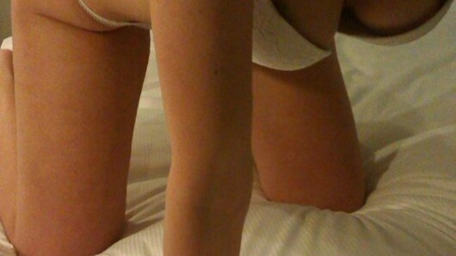 Livesex met sharon1906 uit Rotterdam