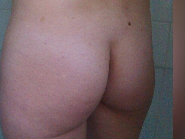 Livesex met sharon1906 van Rotterdam