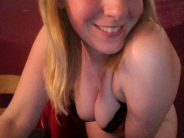 Livesex met sharon1906 van Rotterdam