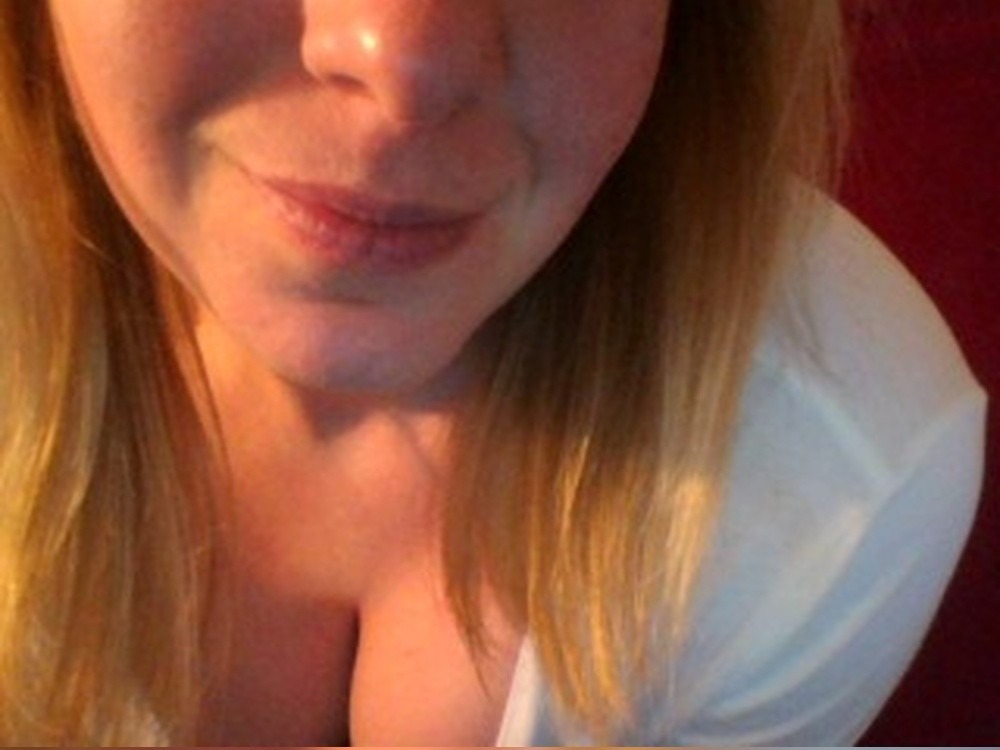 Livesex met sharon1906 uit Rotterdam