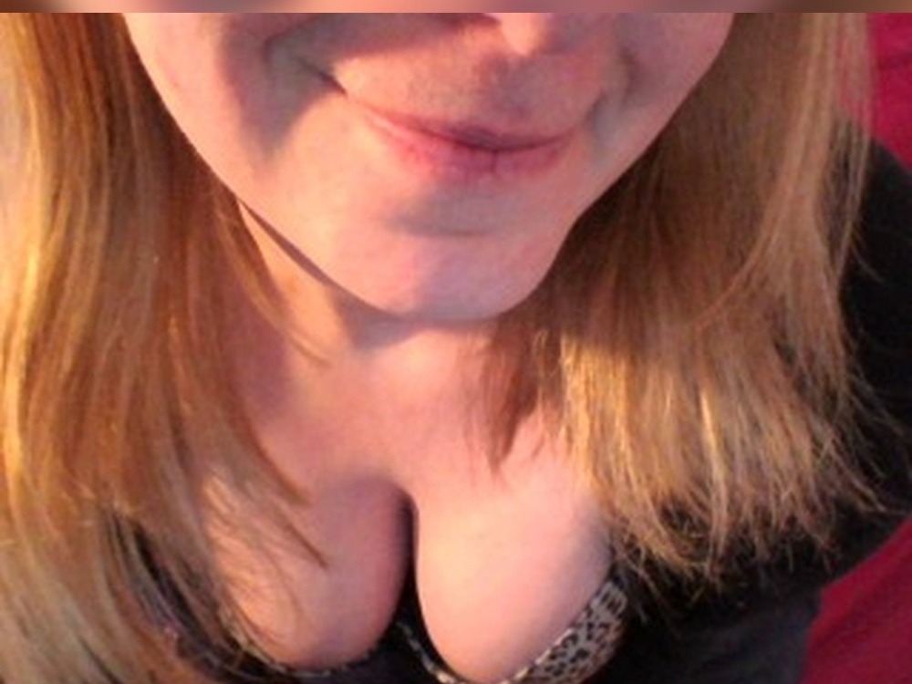 Livesex met sharon1906 uit Rotterdam