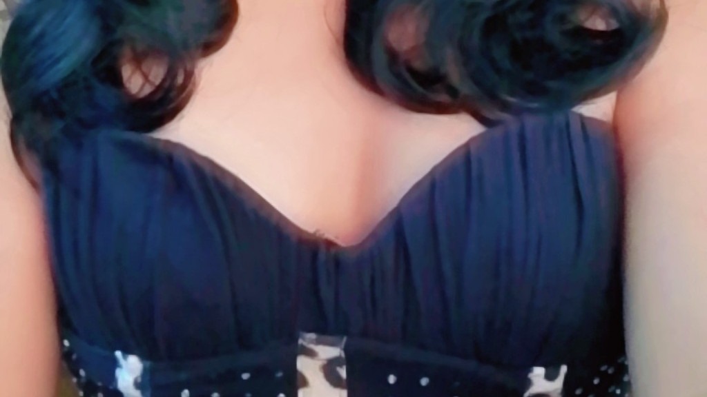 Online Livesex met ArielStar