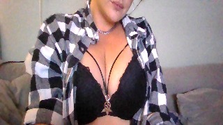 Livesex met CurvyGodess uit Leeuwarden