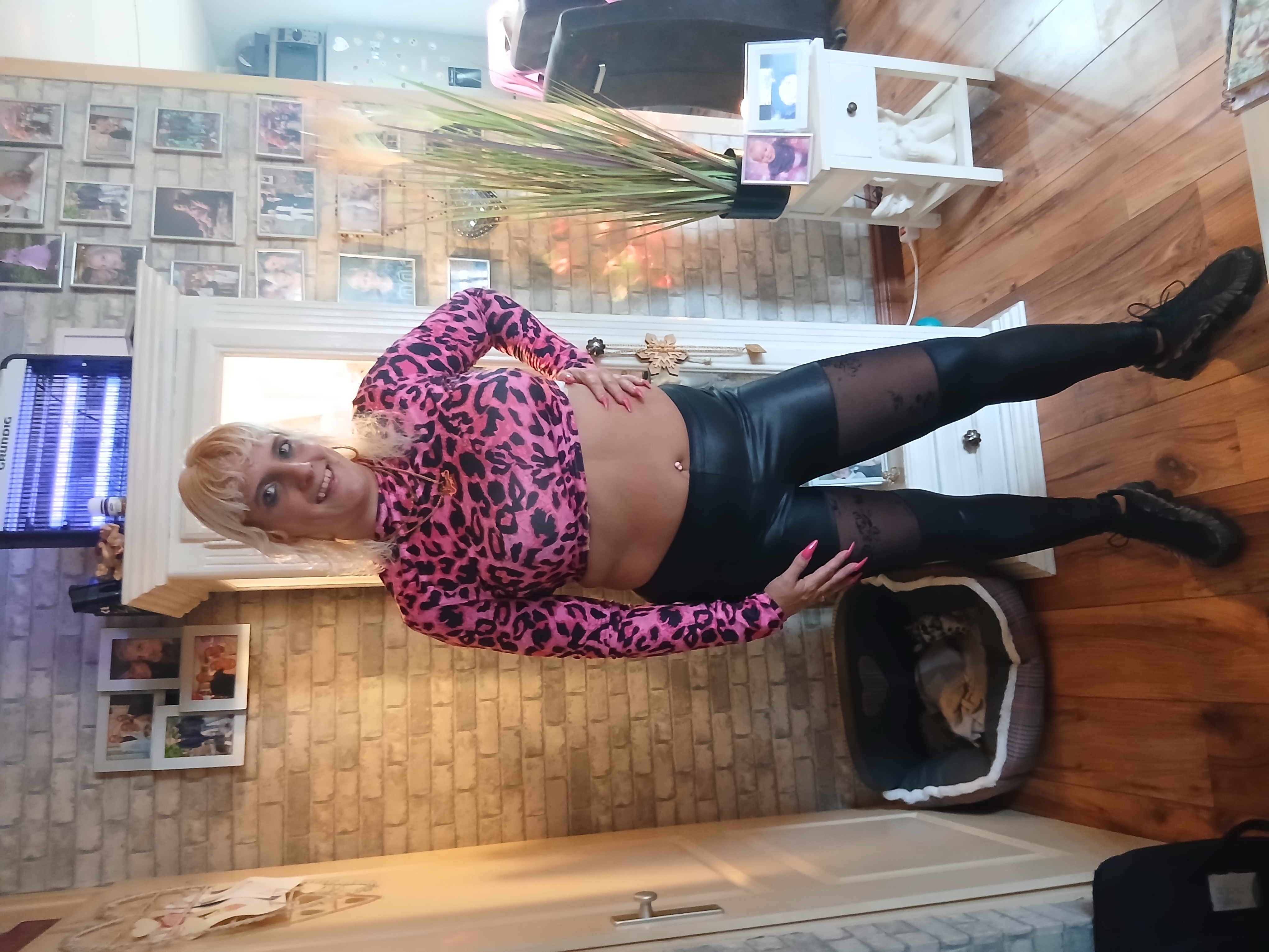 Livesex met Dunya91 van Nijmegen