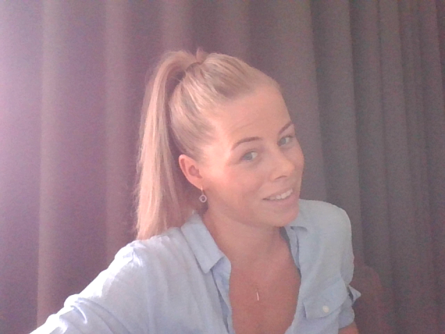 Livesex met blondie84 uit Buitenpost