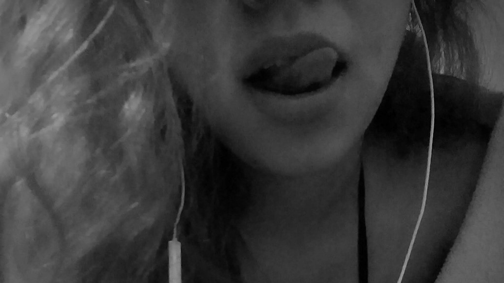 Online Livesex met engelcarlla