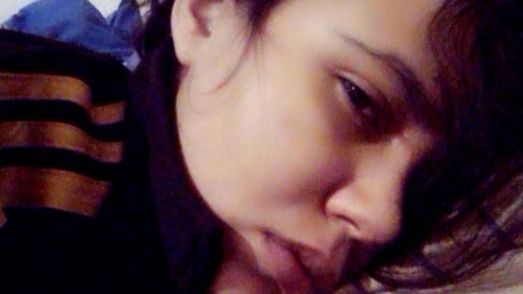 Online Livesex met engelcarlla