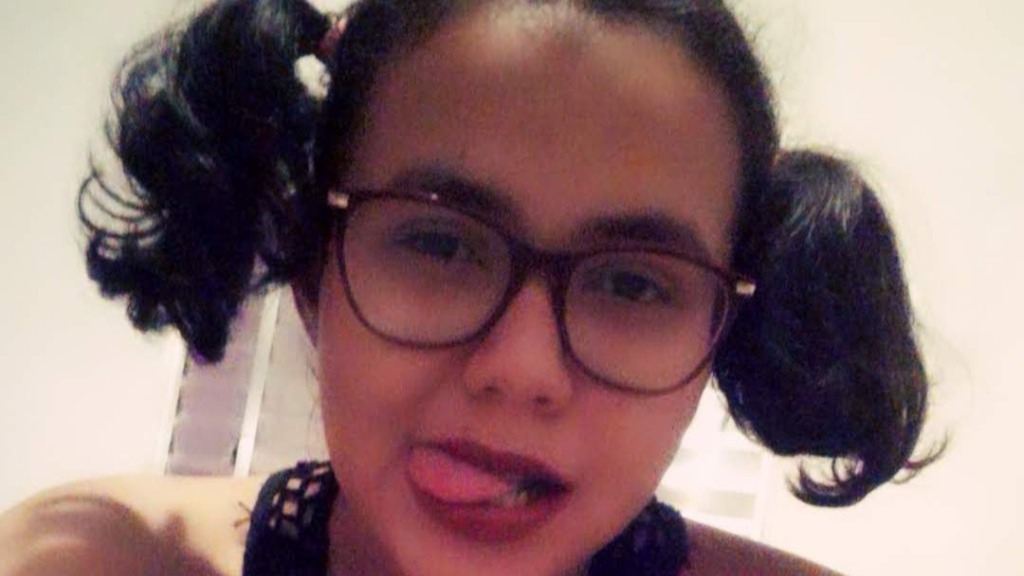 Online Livesex met engelcarlla