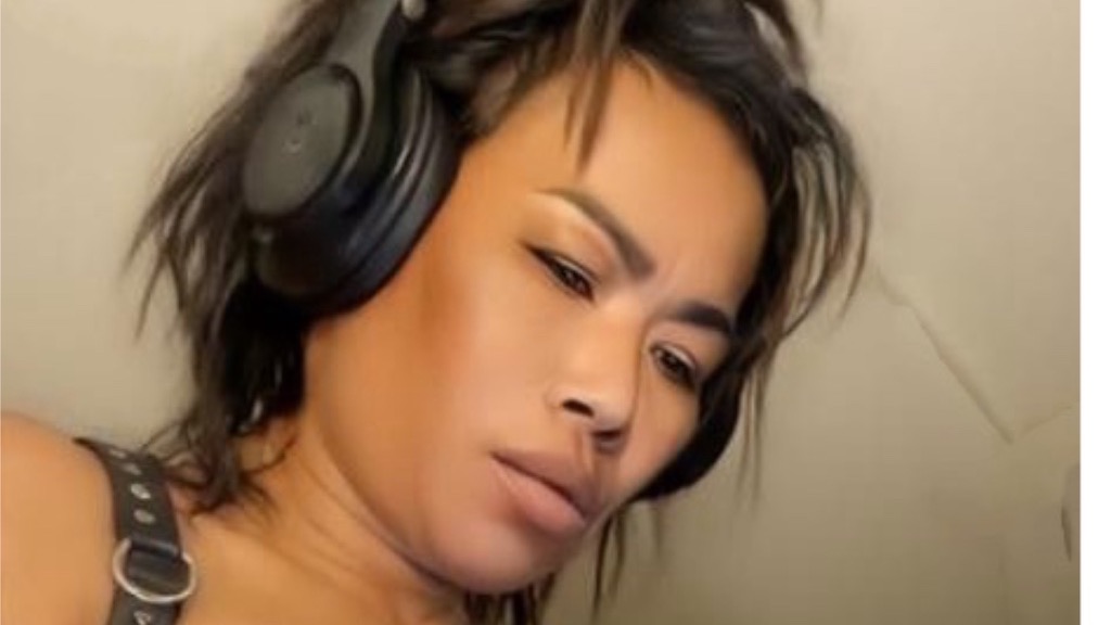 Online Livesex met jennythai