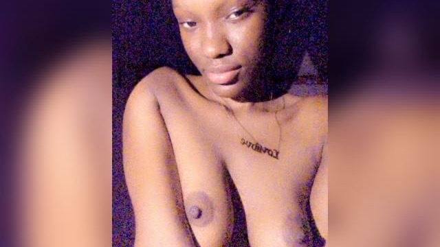 Livesex met meiske18 uit Rotterdam