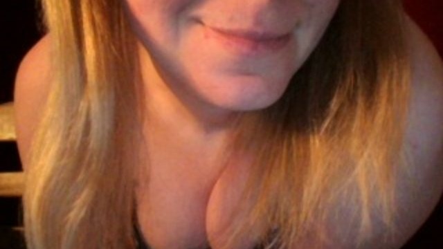 Livesex met sharon1906 uit Rotterdam