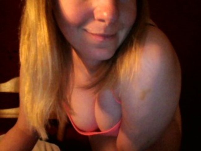 Livesex met sharon1906 uit Rotterdam