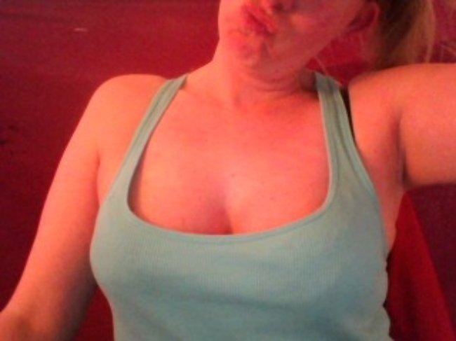 Livesex met sharon1906 van Rotterdam